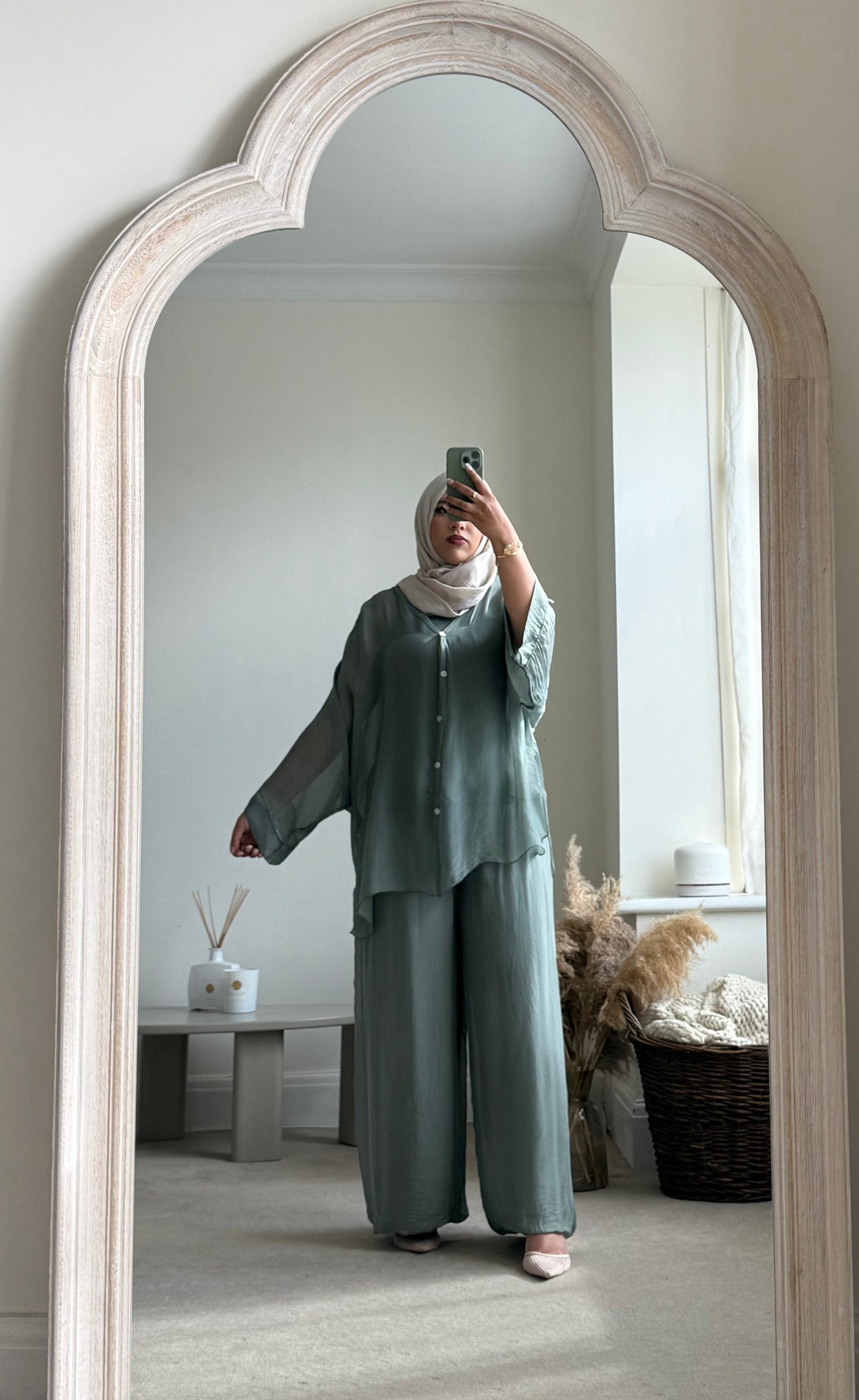 Ariana Shirt Co-ord - Sage Green
