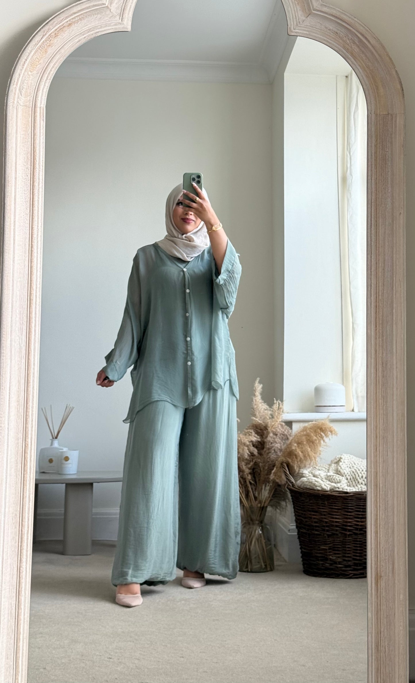 Ariana Shirt Co-ord - Sage Green