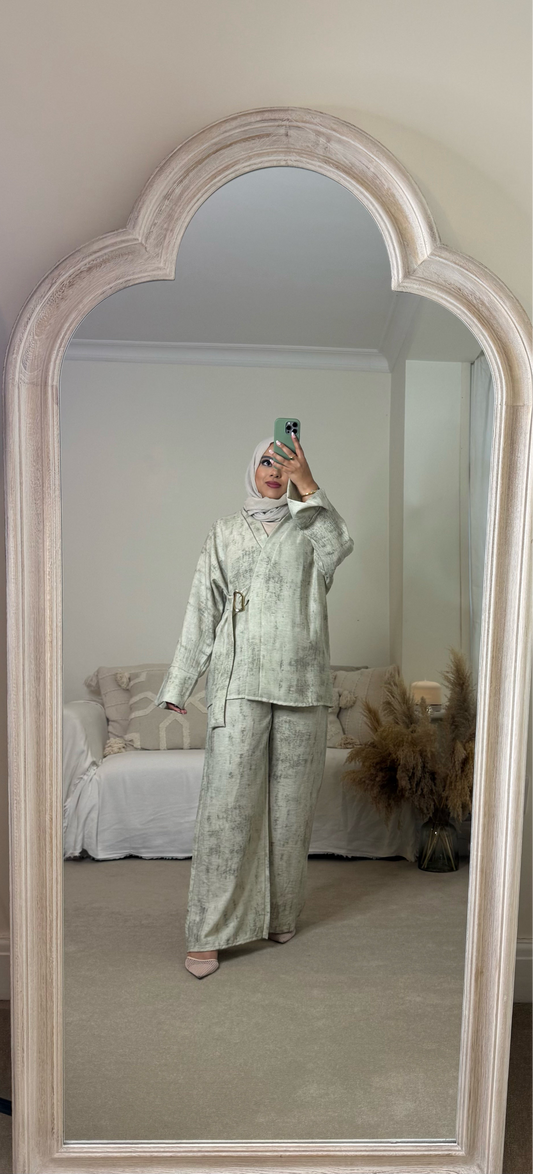 Nara Co-ord with Gold Buckle - Stone